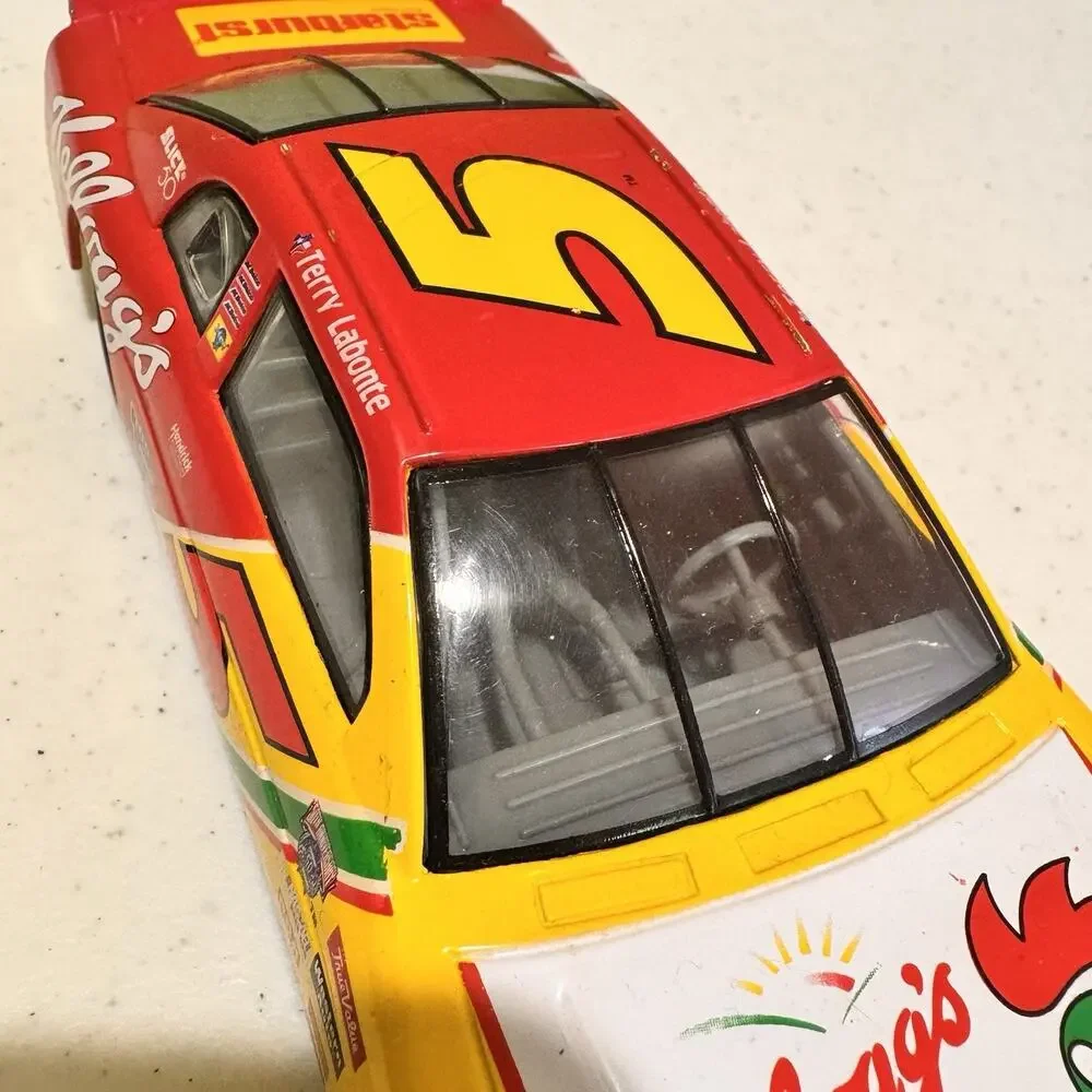 Nascar 1992 Monte Carlo #5 Kellogg's Car Terry Labonte Racing Champions Die Cast